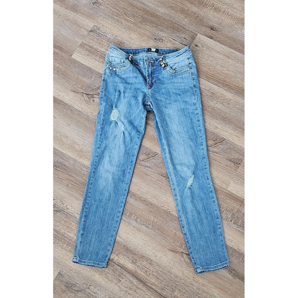 Bebe Supercharged Distressed Skinny Jeans Rhinestones in Size 27